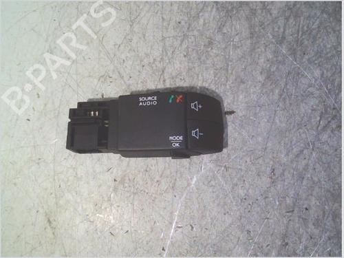 Used Switch RENAULT CLIO IV (BH_) 1.5 dCi 75 (75 hp) 26119624