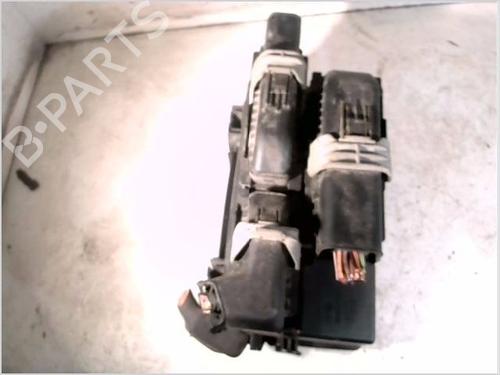 Fuse box OPEL CORSA D (S07) 1.3 CDTI (L08, L68) | BP26108963E1 
