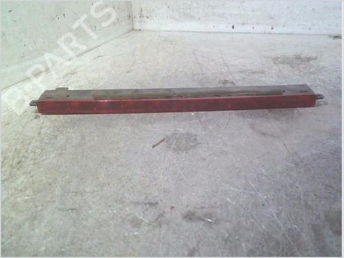 Troisième feu stop ALFA ROMEO 166 (936_) 2.4 JTD (936A2B__) (140 hp) 33236472