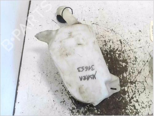 Used Windscreen washer tank Windscreen washer tank CITROËN XSARA Break (N2) 1.4 i (75 hp) 36675574 36675574