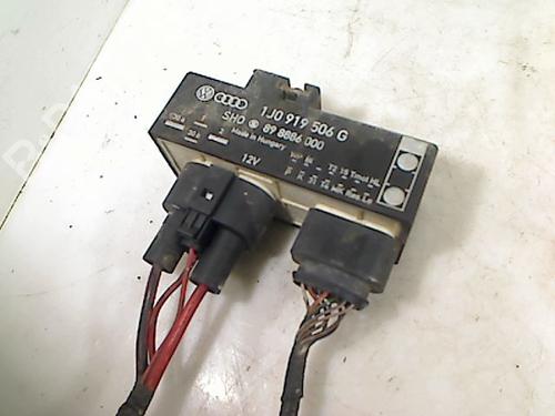 Elektronisk modul VW GOLF IV (1J1) 1.4 16V (75 hp) 28535272