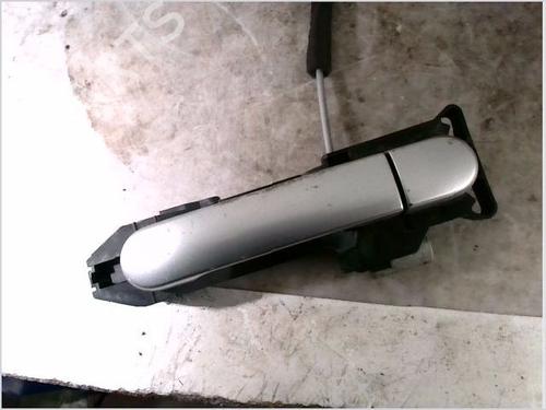 Used Front right exterior door handle NISSAN MICRA III (K12) 1.2 16V (80 hp) 26105628