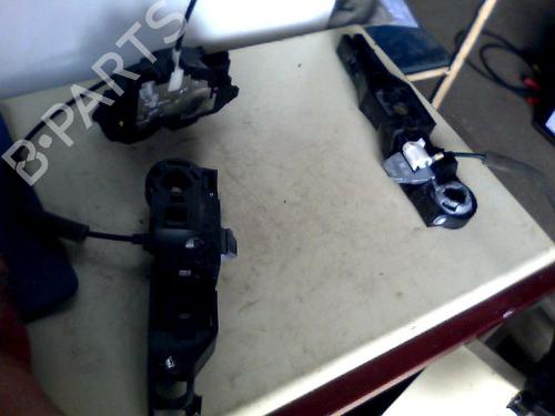 Cerradura puerta trasera izquierda Cerradura puerta trasera izquierda RENAULT CLIO III (BR0/1, CR0/1) 1.5 dCi (BR17, CR17) (86 hp) 36257625 36257625