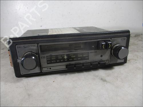 Bilradio RENAULT 21 Saloon (L48_) 2.1 D (L486) (65 hp) 26092673