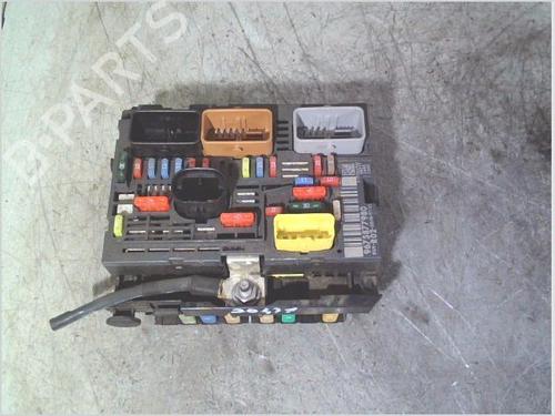 Used Fuse box Fuse box PEUGEOT 3008 I MPV (0U_) 2.0 HDi 150 / BlueHDi 150 (150 hp) 33619046 33619046