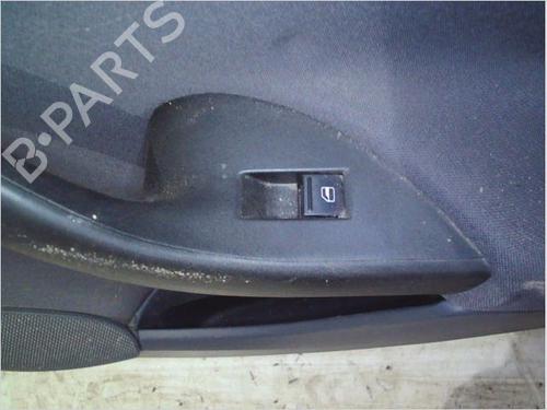 Used Right rear window switch SEAT ALTEA XL (5P5, 5P8) 1.9 TDI (105 hp) 28324844
