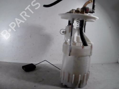 Used Fuel pump NISSAN INTERSTAR Van (X70) dCi 120 (120 hp) 26112940