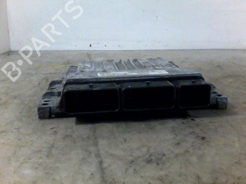 Used Engine control unit (ECU) Engine control unit (ECU) RENAULT MEGANE III Grandtour (KZ0/1) 1.5 dCi (KZ09, KZ0D, KZ1G, KZ29, KZ14, KZ1W, KZ10, KZ1F,... (110 hp) 33006998 33006998