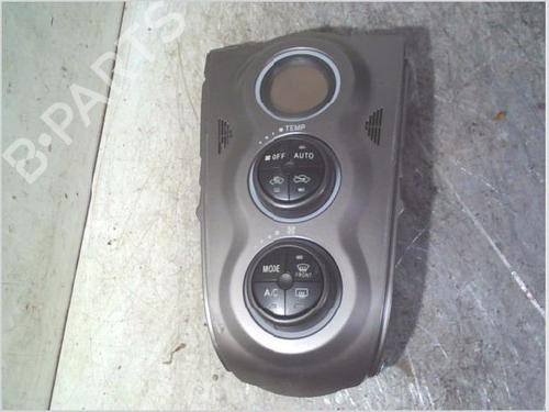 AC-Styringsenhed/Manøvreenhed TOYOTA YARIS (_P9_) 1.33 VVT-i (NSP90_, NSP90R) (100 hp) 29014987