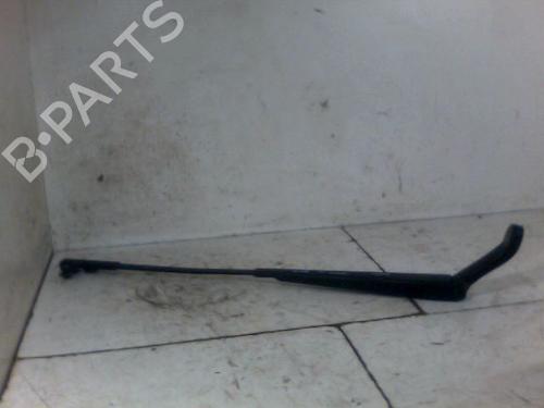 Used Front windshield wiper arm CITROËN XSARA PICASSO (N68) 1.6 HDi (90 hp) 26078313