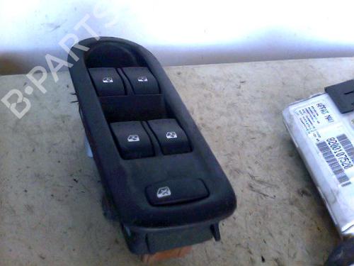 Used Switch Switch RENAULT MEGANE II (BM0/1_, CM0/1_) 1.9 dCi (BM0G, CM0G) (120 hp) 36108419 36108419