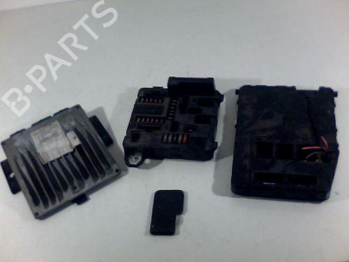 Used Engine control unit (ECU) Engine control unit (ECU) RENAULT MEGANE II (BM0/1_, CM0/1_) 1.5 dCi (BM0F, BM0T, BM2B, CM0F, CM0T) (82 hp) 33002421 33002421
