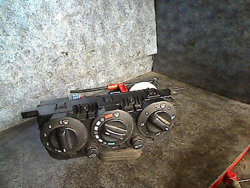 Used Climate control Climate control MERCEDES-BENZ A-CLASS (W168) A 170 CDI (168.009, 168.109) (95 hp) 26058311 26058311