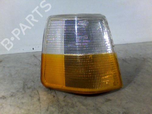 Used Right front indicator VOLVO 940 Kombi (945) 2.3 (131 hp) 26068744
