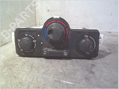 Comando clima RENAULT CLIO III (BR0/1, CR0/1) 1.4 16V (98 hp) 29479554