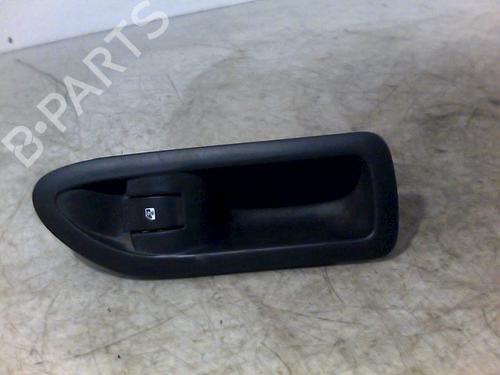 Used Right rear window switch RENAULT LAGUNA II (BG0/1_) 1.8 16V (BG0B, BG0C, BG0J, BG0M, BG0V) (121 hp) 26063683