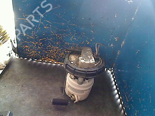 Pompe à carburant RENAULT CLIO II (BB_, CB_) 1.4 16V (B/CB0P, BB13) (98 hp) 31993465