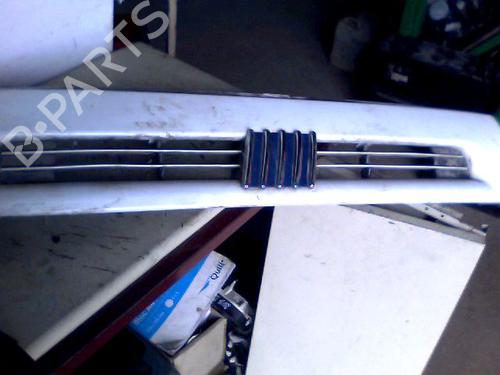 Grelha Grelha FIAT ULYSSE (220_) 2.0 Turbo (220.AD5) (147 hp) 34502794 34502794