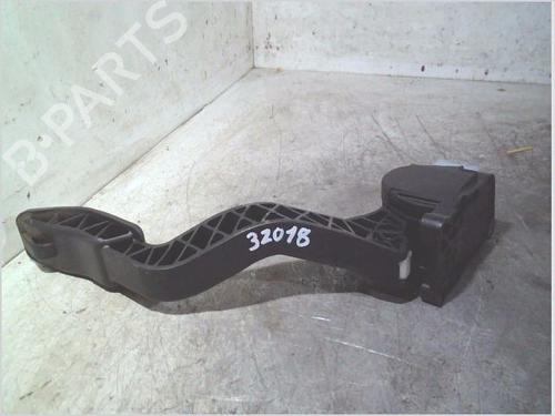 Used Pedal Pedal CITROËN C4 I (LC_) 1.6 HDi (90 hp) 33690724 33690724
