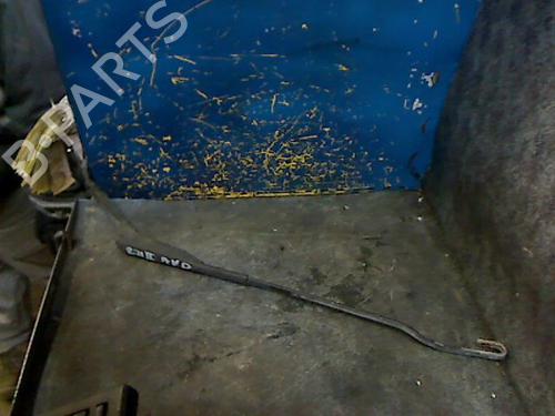 Used Front windshield wiper arm Front windshield wiper arm RENAULT 21 (B48_) 2.1 D (B48V/B48O) (72 hp) 34342736 34342736