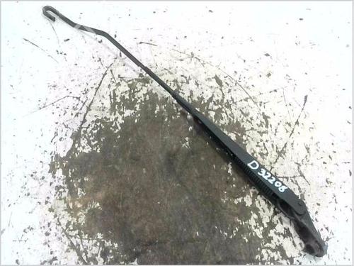 Used Front windshield wiper arm Front windshield wiper arm 36778968 36778968