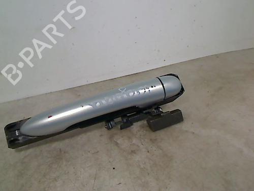 Høyre foran utvendig håndtak RENAULT LAGUNA II (BG0/1_) 2.0 16V IDE (BG0N) (140 hp) 26076841