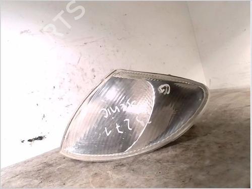 Blinker vorne links für RENAULT MEGANE Scenic (JA0/1_) 2.0 i (JA0G) (114 hp) 26107096