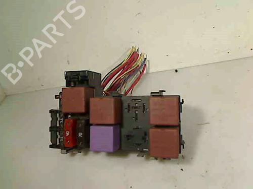 Used Fuse box RENAULT MEGANE I (BA0/1_) 1.9 dTi (BA1U) (80 hp) 26077827