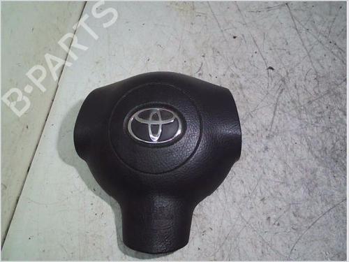 Used Driver airbag TOYOTA RAV 4 II (_A2_) 2.0 D 4WD (CLA20_, CLA21_, CLA20R, CLA21R) (116 hp) 29890378