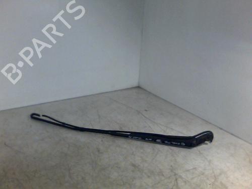 Used Front windshield wiper arm MERCEDES-BENZ VITO Van (W638) 110 D 2.3 (638.074, 638.078) (98 hp) 26069767