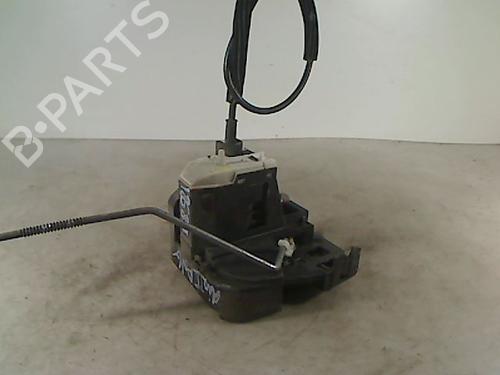 Venstre fortil lås RENAULT CLIO II (BB_, CB_) 1.9 dTi (B/CB0U) (80 hp) 33188985