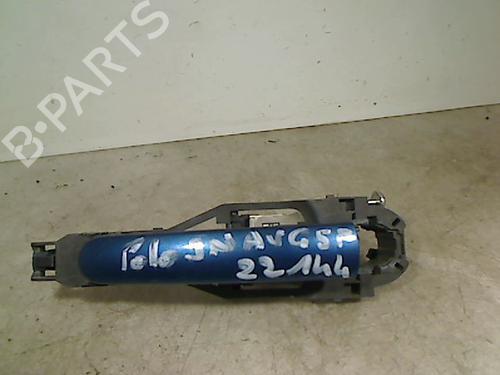 Used Front left exterior door handle VW POLO IV (9N_, 9A_) 1.4 TDI (80 hp) 26087428