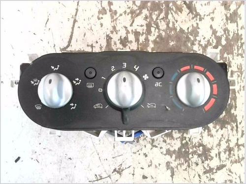 Used Climate control RENAULT TWINGO II (CN0_) 1.5 dCi 75 (75 hp) 31041810