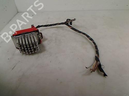 Used Heater resistor VW GOLF IV (1J1) 1.4 16V (75 hp) 28535306