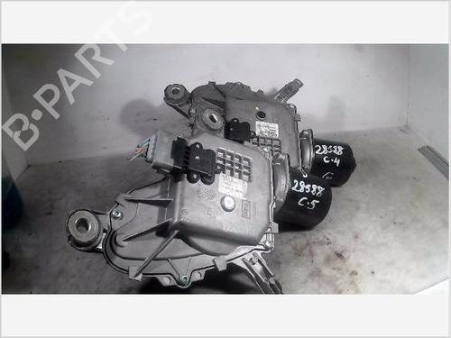 Used Front wiper motor CITROËN C4 Picasso I MPV (UD_) 2.0 HDi 138 (136 hp) 26100246