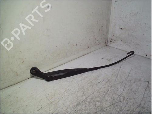 Used Front windshield wiper arm FORD KA (RU8) 1.3 TDCi (75 hp) 26115804