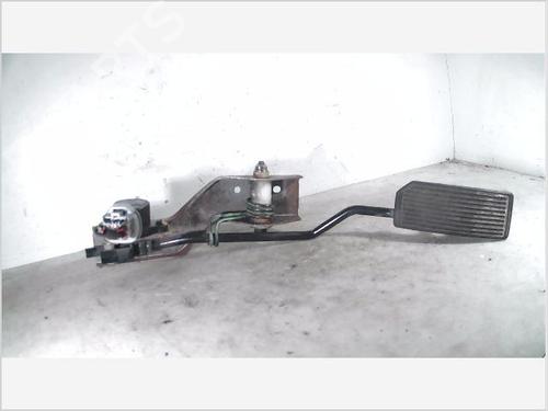 Used Pedal NISSAN X-TRAIL I (T30) 2.2 dCi 4x4 (136 hp) 26101062