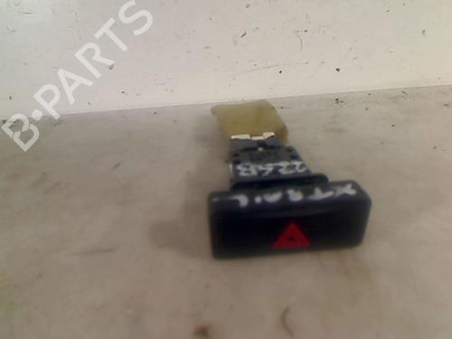 Used Warning switch NISSAN X-TRAIL II (T31) 2.0 dCi 4x4 (150 hp) 26092761