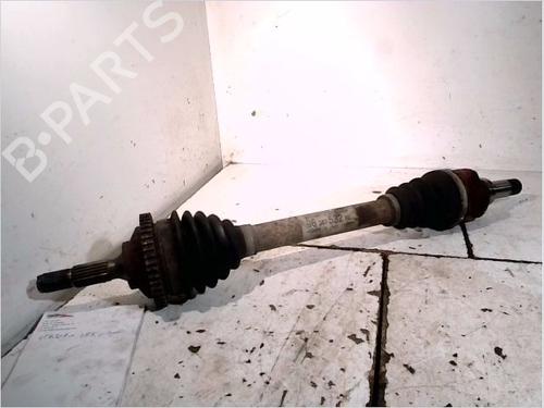 Used Left front driveshaft PEUGEOT 206 Hatchback (2A/C) 1.4 i (75 hp) 26099139