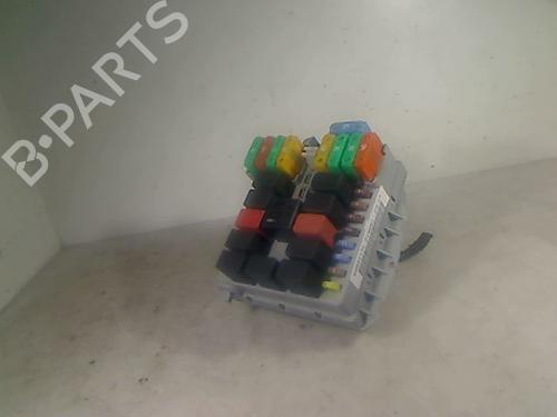 Fuse box IVECO DAILY IV Van 35C13 V, 35C13 V/P, 35S13 V, 35S13 V/P | BP29472904E1 
