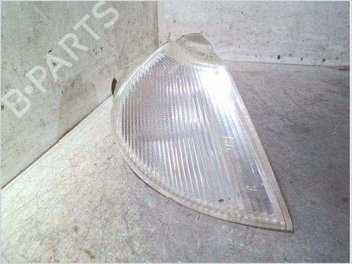 Used Right front indicator Right front indicator 39502932 39502932
