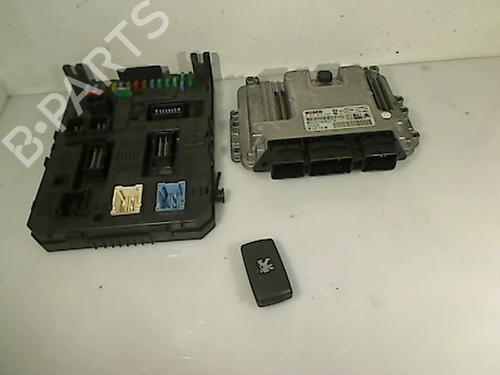 Used Engine control unit (ECU) Engine control unit (ECU) PEUGEOT 407 (6D_) 1.6 HDi 110 (6D9HZC, 6D9HYC) (109 hp) 33002624 33002624