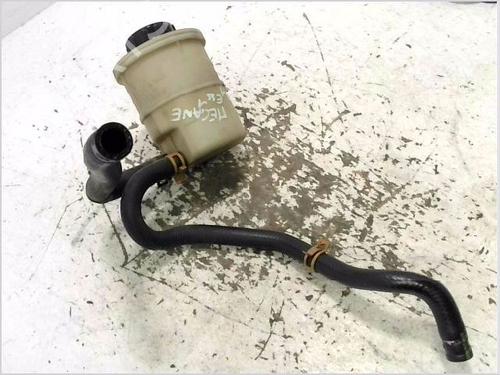 Used Power steering reservoir RENAULT MEGANE I (BA0/1_) 1.4 16V (BA0D, BA1H, BA0W, BA10) (95 hp) 31708247