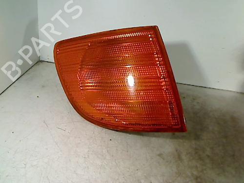 Used Right front indicator MERCEDES-BENZ VITO Van (W638) 110 D 2.3 (638.074, 638.078) (98 hp) 26088296