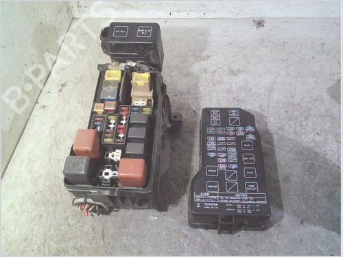 Used Fuse box Fuse box 32752599 32752599
