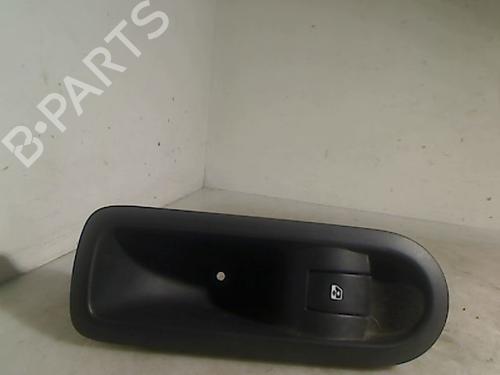 Høyre bak elrute bryter RENAULT MEGANE II (BM0/1_, CM0/1_) 1.5 dCi (BM1F, CM1F) (86 hp) 26087169
