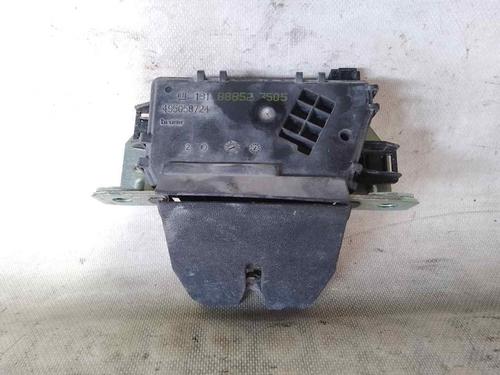 Used Tailgate lock SAAB 9-3 Estate (E50) 1.9 TiD (120 hp) 26470011