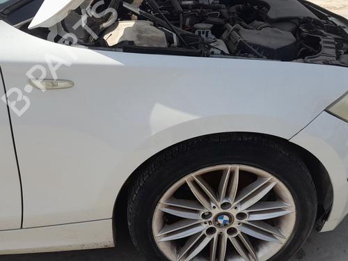 Forskærm Højre BMW 1 (E87) 118 d (143 hp) 33049044