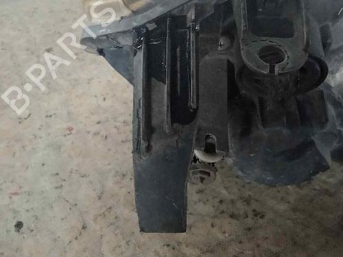 Left headlight FORD FIESTA V (JH_, JD_) 1.4 16V | BP30003505C28 