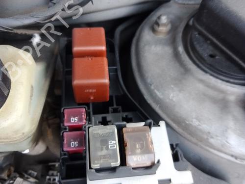 Used Fuse box Fuse box 37010500 37010500